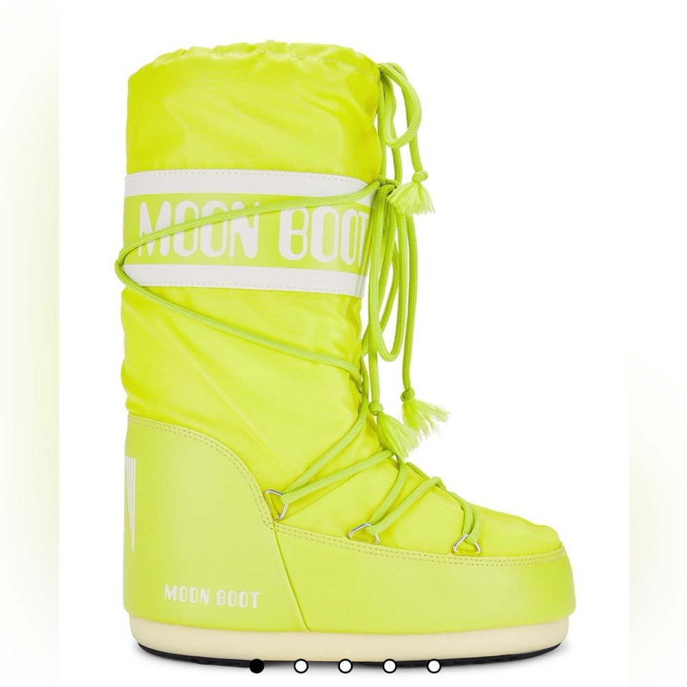 Moon Boots Neon New in Bag! Fits size 38-41